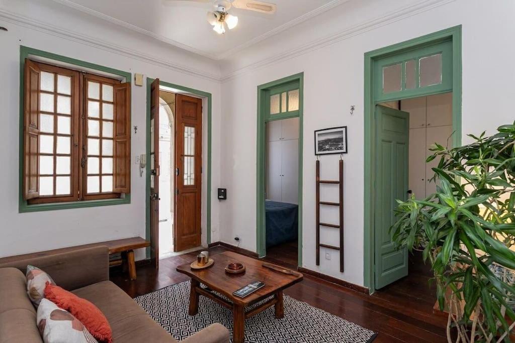 Apartamento Botafogo Casa De Charmosa 2qts Com Vaga